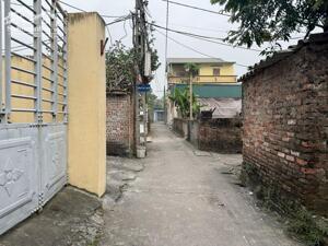 Cần bán 62,9m2 đất Giao Tất A, Xã Thuận An. Đường rộng 2,5m, đang được trải nhựa sạch sẽ