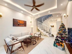 kế vietcombank kỳ đồng - 48m2 - 4,1 x 14m - 3 tầng - nhà đẹp - 9,2 tỉ