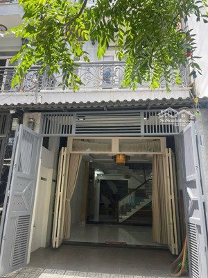 nhà đẹp hxh 6m mới vào ở ngay,tọa lạc tại lê văn thọ gần công viên làng hoa dt4,5x17=77m2 giá 8,650