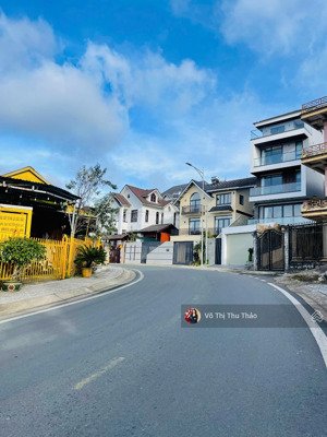 bán biệt thực cổ mặt tiền tô hiến thành rộng gần 500m2 , 34 tỷ, p3 , đà lạt