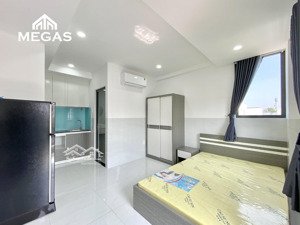 phòng giá rẻ - ban công thoáng mát - mới tinh từ nhà đến nội thất