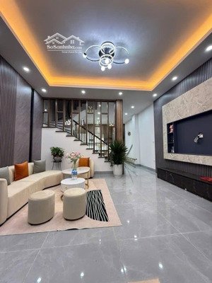 oto quanh nhà, ngọc lâm 4t x 47m2 x giá 11.5 tỷ (tl) - full nội thất