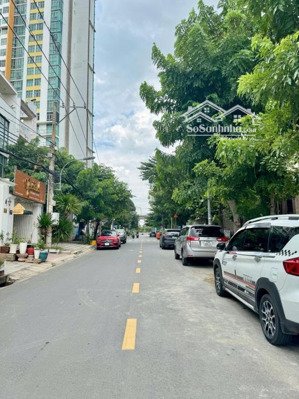 cần tiền bán gấp khuôn đất phường an phú. với giá chỉ 15,3 tỷ, dt: 100m2. lh: 