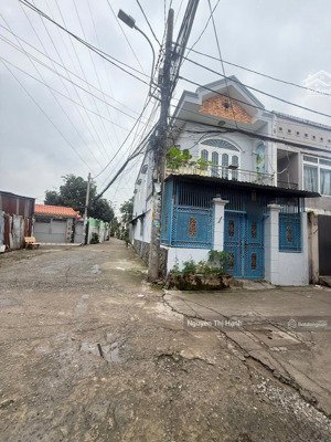 căn góc trệt lầu, 2 mặt hẻm xe tải trường thọ, gần ngã tư bình thái