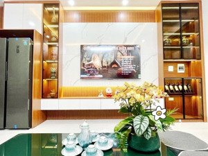 bán nhà bát khối - long biên - 34m2 - nhà mới đẹp - full nt - chủ vừa gửi bán - chỉ 5.55 tỷ(tl)