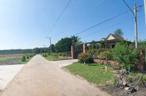 chủ ngộp cần bán gấp nền đất odt thuộc phường minh hưng, cách ql13 chỉ 3phut