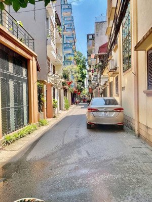 nhà đẹp đại mỗ ô tô vào nhà - bãi đỗ cạnh nhà - 60m2 - 6.x tỷ