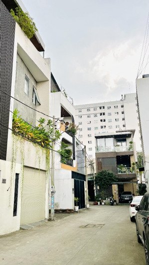 bán nhà 4 tầng khu trung tâm phường trường thọ, kê bên gametro, thu nhập 20tr/tháng