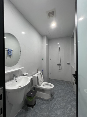 cho thuê liền kề khu tài lộc-gần phố đi bộ ven sông-có thang máy-full nội thất