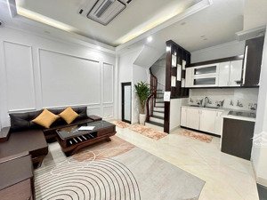 hiếm ! hoàng quốc việt, mặt ngõ thông, mặt tiền rộng, ngõ trước nhà rộng, nắng ngập tràn, 3pn