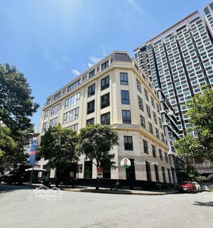 toà nhà vip góc 2mt ngay tạ hiện, quận 2 - 20x25m - hầm 6 tầng - hđt 400 triệu/th - giá 185 tỷ