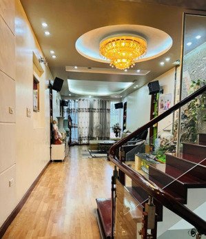 bán nhà sở dầu hồng bàng diện tích: 72m² (ngang 4m)