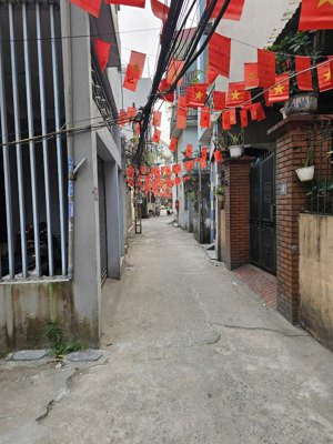 nhà phố việt hưng 40m2 - ở ngay - trung tâm long biên- hàng xóm vinhome - harmony - giá chỉ 6,2 tỷ