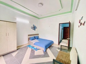 bán chdv khu vip nguyên hồng, dt 64m2 vuông vức, 5 tầng, hxh 12m, giá 13,95 tỷ tl 