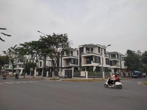 3.25tỷ-55m2-kdc thông 7m-ko ngập-15''metro-5''vin,khu cnc,vd3,nút giao gò công-kết nối sân bay lt