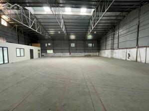 Cho thuê 800m2 kho xưởng đẹp đường 32, Trạm Trôi, đầy đủ giấy tờ