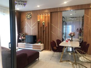 bán trục căn đẹp - căn góc 3pn 82m2 - view hồ bơi - nội thất đầy đủ, richstar novaland