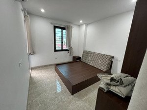 căn hộ 1 ngủ 1 khách 40m2 mặt phố nguyễn văn tuyết full đồ