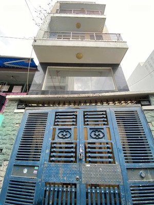 nhà giáp q5, dt 4,34x18m, 5 tầng, 9pn shr giá 8tỷ500 tl