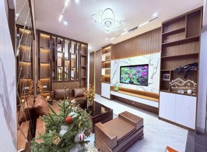 bán nhà mặt ngõ ngã tư xuân thuỷ - hồ tùng mậu - phạm hùng, mới đẹp, sát phố, nội thất sang trọng.