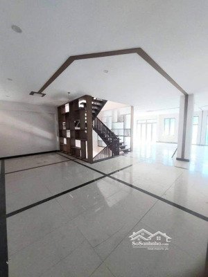 giá siêu sốc mặt đường đường đại lộ trần hưng đạo, tp lào cai