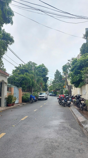 đất mặt tiền đường dự phóng 30m đường 2 lê văn việt 5*17=85.3m2 quận 9 khu nhà phố đẹp chỉ 5.95 tỷ