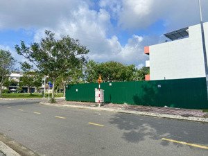 ngang 8m không lùi trước, giá chỉ có đầu 6x triệu/m2, chỉ 9tỷ cho 1 lô đẹp đầu tư ở hà quang 2