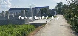 ấp 3,Thạnh Đức, Bến Lức, Long An bán Nền san lấp sẵn, phía sao có ao cá, mua vào xây dựng liền.