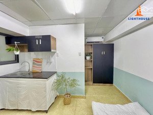 trống sẵn 1 phòng studio - có thang máy - máy giặt chung ngay quang trung - gần chợ hạnh thông tây