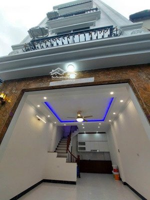 bán nhà 5 tầng lô góc 35m, vừa ở vừa kết hợp cho thuê 7 phòng ngủ. giá 6,5 tỷ. 