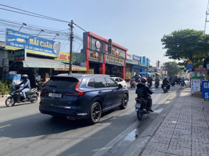 bán mặt tiền nguyễn văn tăng , trục kinh doanh buôn bán thuận lợi , diện tích 170m2 giá rẻ 24,5 tỷ