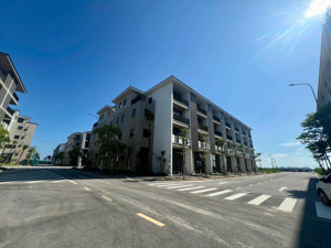 3,2 tỷ! bán shop chân đế tại park residence - 55m2 thông sàn x2 tầng - dòng tiền, lướt sóng