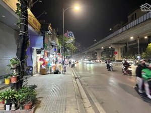 cho thuê cửa hàng mặt phố nguyễn trãi - thanh xuân - hn giá rẻ dt 40m2 kd đa loại hình - ô tô đỗ