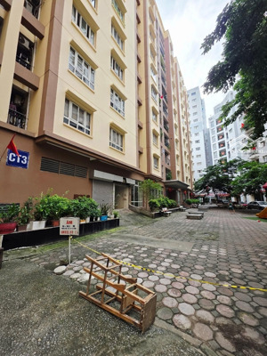 bán căn hộ chung cư tòa ct3 hoàng cầu, ngõ 34 hoàng cầu 87 m2, 3 ngủ, 2 wc, giá 8.7 tỷ