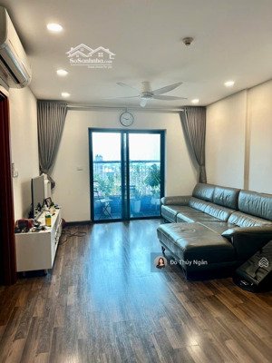 bán căn 86m hiếm toà s, 2n2wc có ban công, rộng và đẹp, sẵn sổ tại goldmark giá 8,2 tỷ. lhe ms ngân