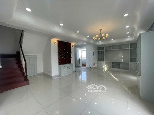 bán ch penthouse sky garden 3, 14.5 tỷ, 224m2, 3pn, 3wc, hcm