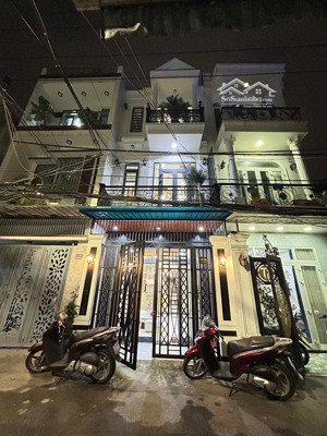 cần bán nhà đẹp đường cù chính lan đà nẵng