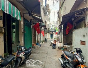 siêu rẻ - bán nhà 2 tầng có 206m2 đất ở full thổ cư tại hẻm 75 lý thánh tông, q. tân phú