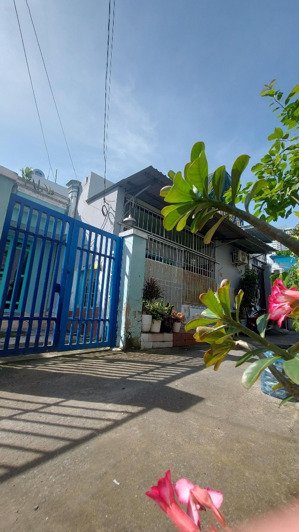 bán nhà quận 7, ngay chợ phú thuận, 138m2, ngang hiếm 6.2m