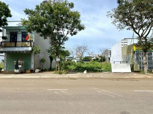 tôi có lô đất cần bán ở tỉnh lộ 15, xã phú hòa đông, củ chi , tp hcm