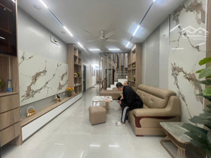 nhà riêng mới tinh thang máy ngõ phố thịnh liệt giáp nhị dt65m2x5t giá 25tr