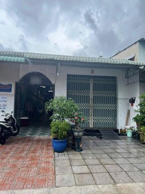 chủ ngợp cần bán luôn cặp dãy trọ 500m2/ 1ty250 ngay cổng kcn becamex kd 20 phòng thu nhập 20tr/th