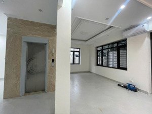 cho thuê biệt thự phú lương, đường văn khê văn phú, hà đông, hà nội. dt 200m² x 4 tầng có thang máy