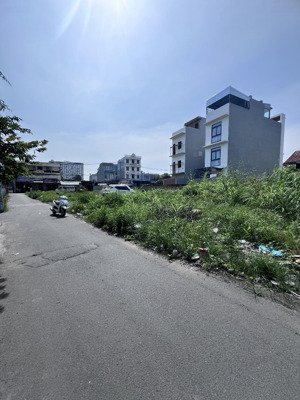 kẹt tiền bán gấp lô đất trường thọ,thủ đức,63m2 giá 5,375 tỷ,sổ hồng riêng,xd tự do,