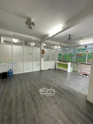 cho thuê nhà trệt suốt diện tích 9x30 mặt tiền đường điện biên phủ q.bình thạnh .giá chỉ 40tr/tháng