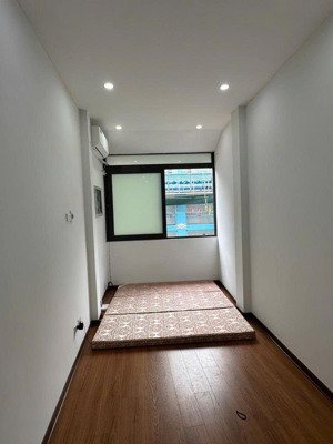 siêu phẩm tầm tiền - bán nhà ngõ trại cá, nhà đẹp kinh doanh tấp nập, ngõ thông trương định đại la