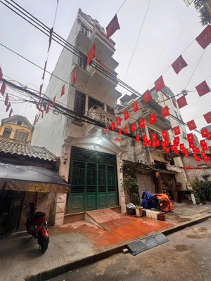 hiếm - mặt phố hồng hà vỉa hè rộng ô tô tránh thang máy giá chỉ 11.5 tỷ