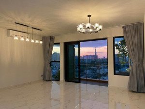 căn hộ feliz en vista 4pn - diện tích 181m2- full nội thất - giá 62 triệu/tháng - đang trống sẵn