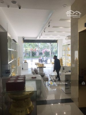 cho thuê nhà vị trí cực đẹp mặt phố phố huế 168m2x3 tầng, mt6m, thông sàn, riêng biệt