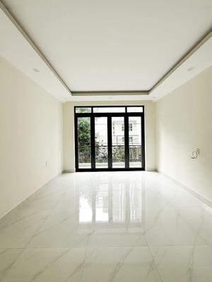 bán nhà cư xá nguyễn trung trực, phường 12, quận 10, dtsd: 215m2 (5 tầng), giá 12,5 tỷ